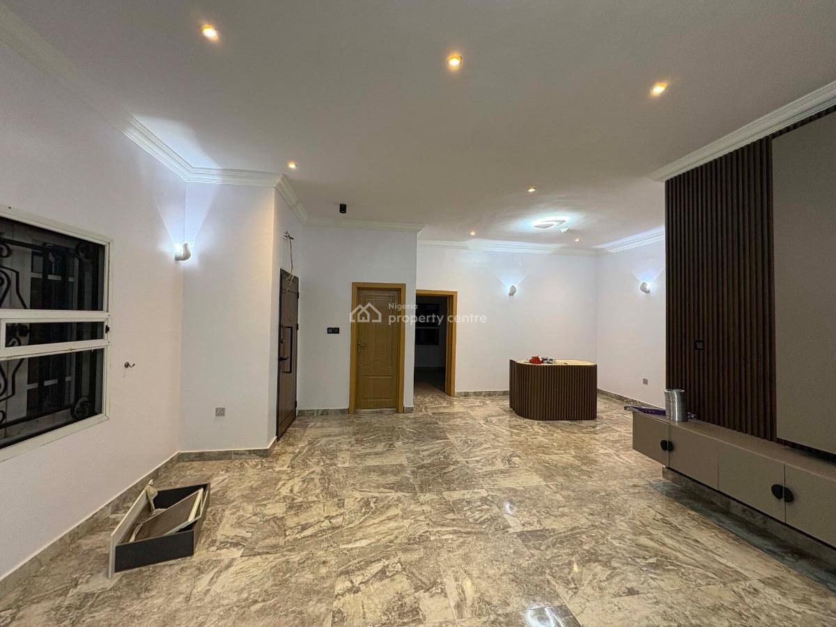 a Well-maintained 3-bedroom Apartment in an Estate, Bridgegate Estate, Agungi, Lekki, Lagos, Flat / Apartment for Rent