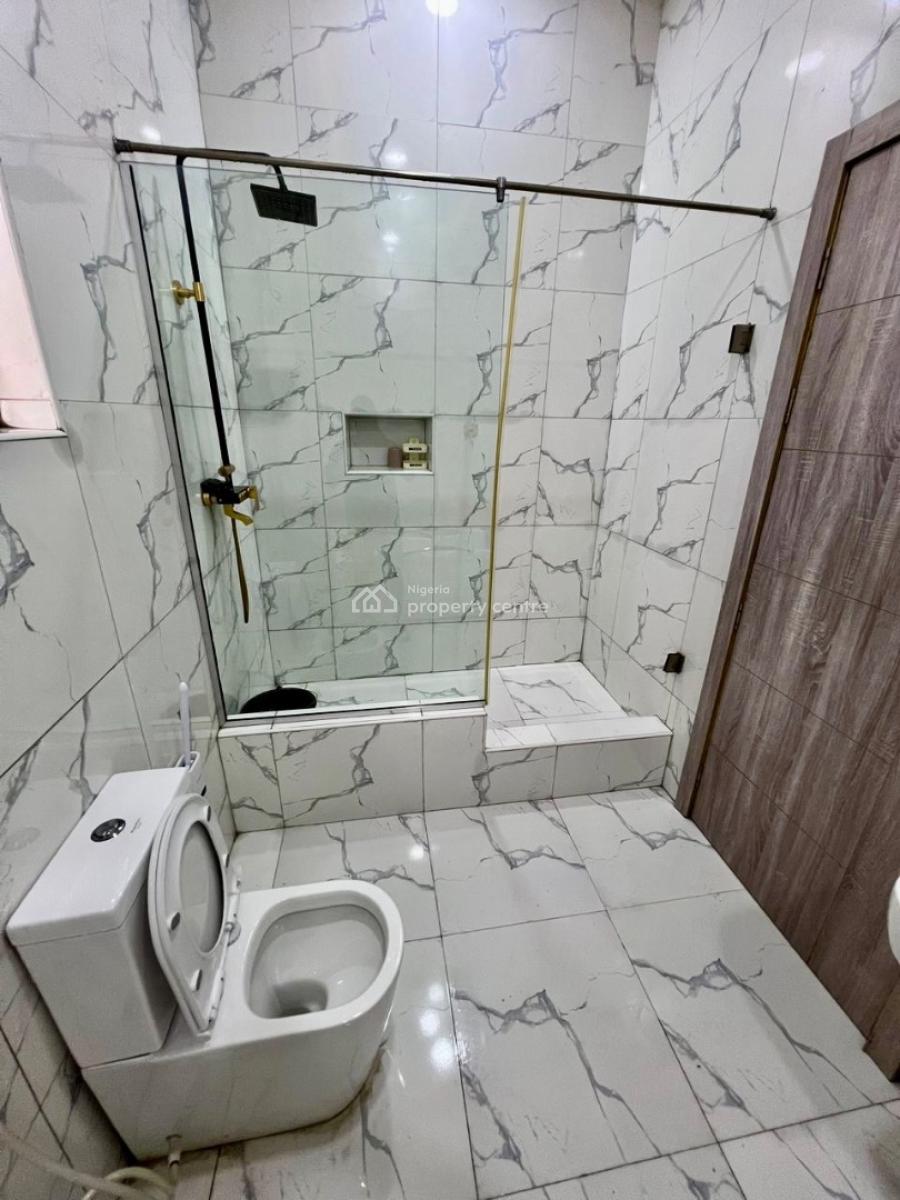 Triplex Comes with B Q and Mini Office in Premium Environment, Chevron Drive, Lekki, Lagos, House for Rent