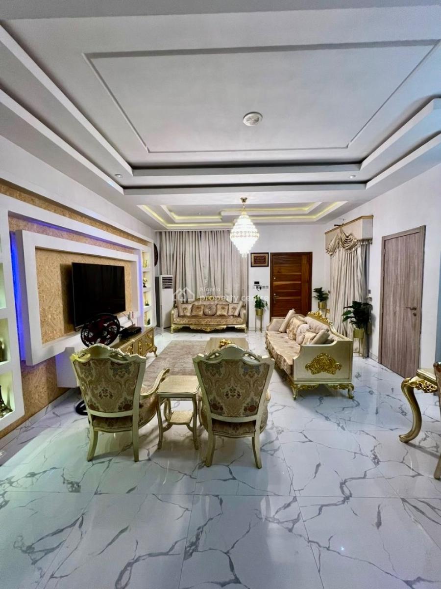 Triplex Comes with B Q and Mini Office in Premium Environment, Chevron Drive, Lekki, Lagos, House for Rent