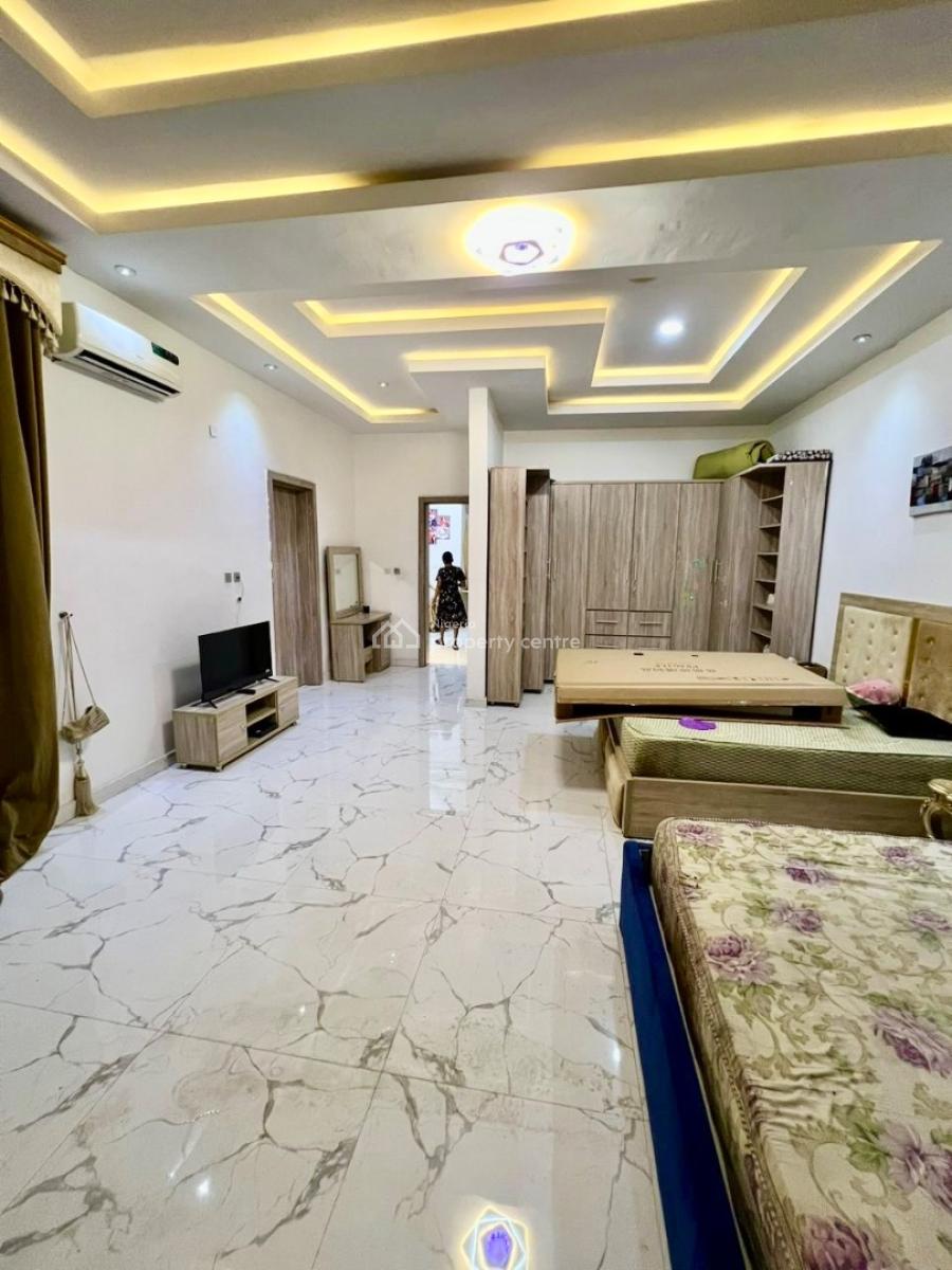 Triplex Comes with B Q and Mini Office in Premium Environment, Chevron Drive, Lekki, Lagos, House for Rent