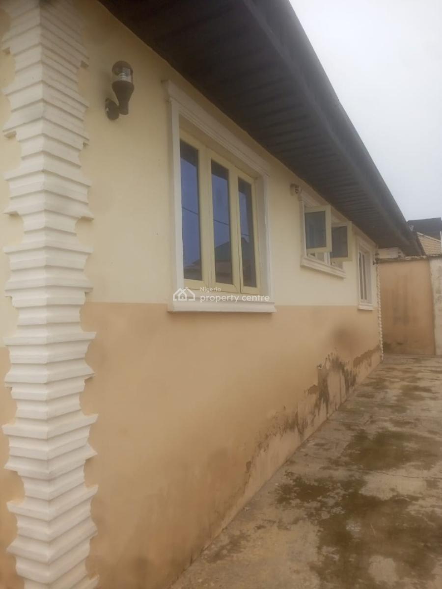 2 Bedroom Flat at Oke-ibukun Estate Elebu Ibadan, Oke-ibukun Estate Elebu Ibadan, Ibadan, Oyo, Detached Bungalow for Rent