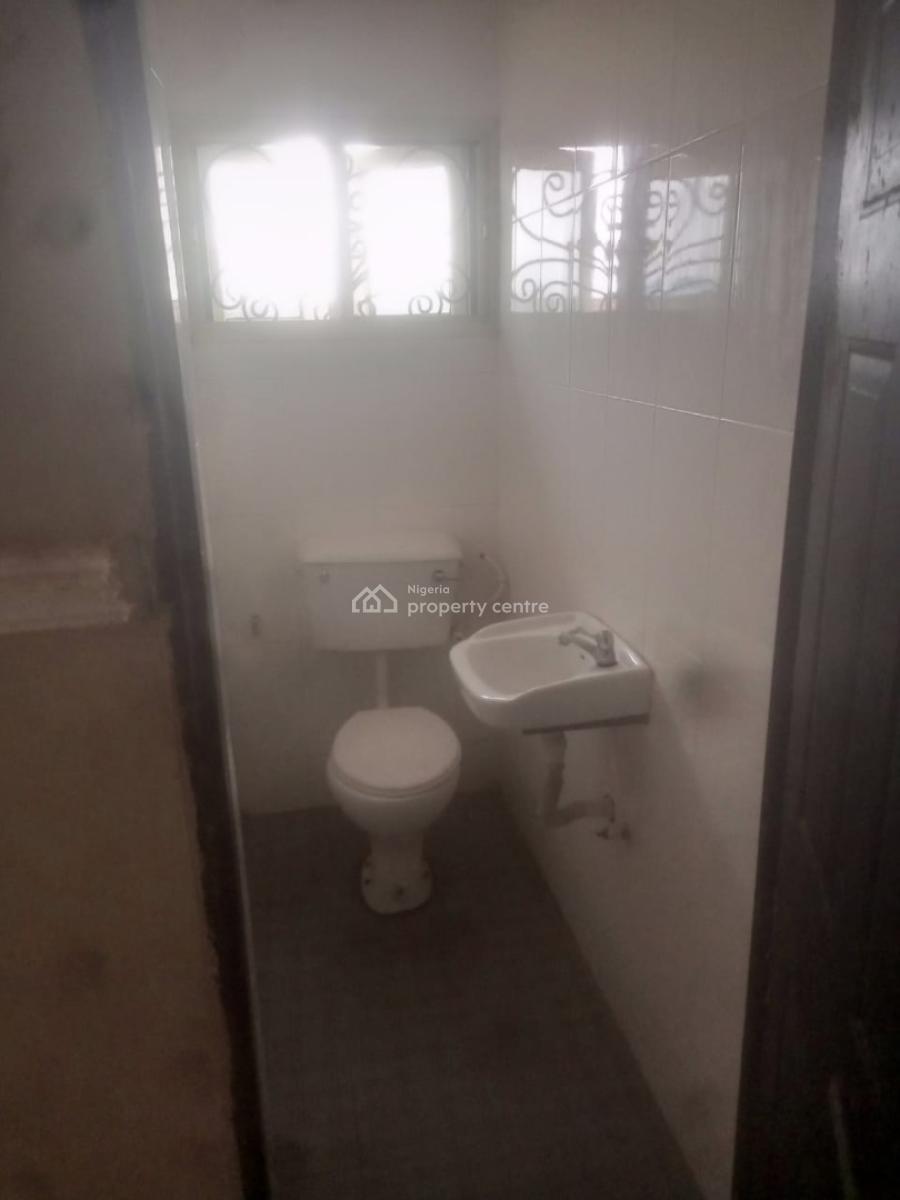 2 Bedroom Flat at Oke-ibukun Estate Elebu Ibadan, Oke-ibukun Estate Elebu Ibadan, Ibadan, Oyo, Detached Bungalow for Rent