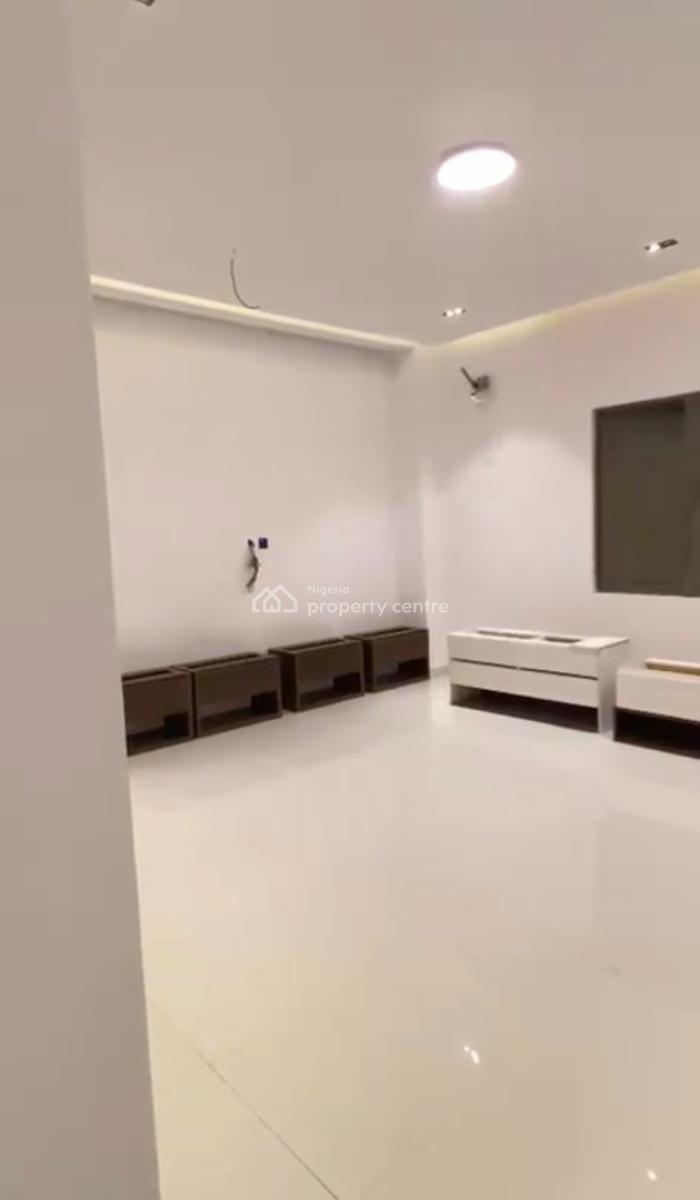 3 Bedroom Apartment with Good Finishing, Jetty, Banana Island, Ikoyi, Lagos, Flat / Apartment for Sale
