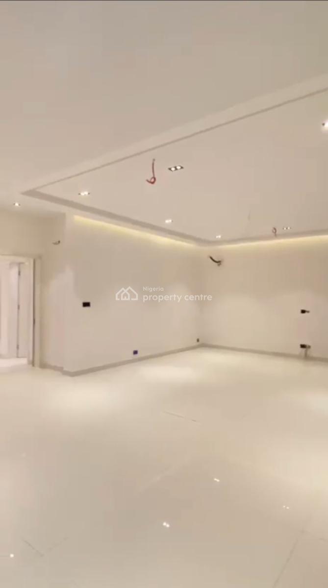 3 Bedroom Apartment with Good Finishing, Jetty, Banana Island, Ikoyi, Lagos, Flat / Apartment for Sale