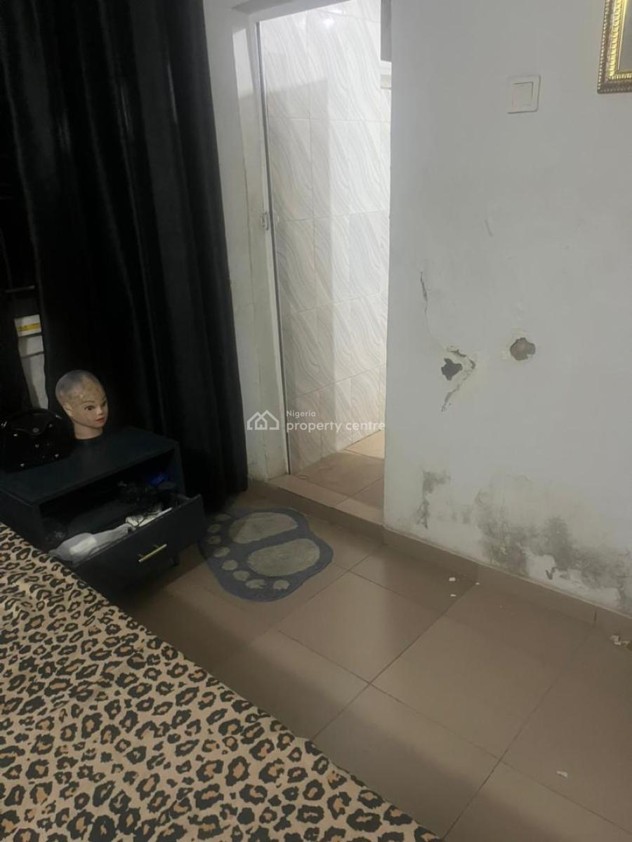 a Shared Apartment Available, 2jay Street Off Abraham Adesanya Estate, Ogombo, Ajah, Lagos, Flat / Apartment for Rent