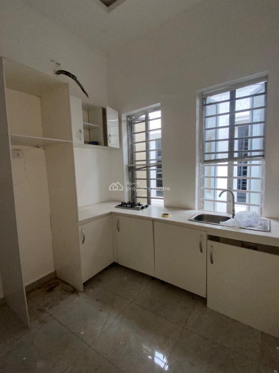 Luxury Clean Mini Flat with Kitchen , Prepaid Meter, Chevron , in a Beautiful Serene Estate, Lekki, Lagos, Mini Flat (room and Parlour) for Rent