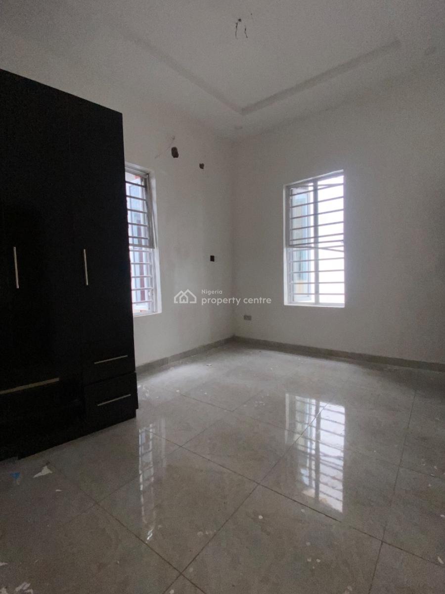 Luxury Clean Mini Flat with Kitchen , Prepaid Meter, Chevron , in a Beautiful Serene Estate, Lekki, Lagos, Mini Flat (room and Parlour) for Rent