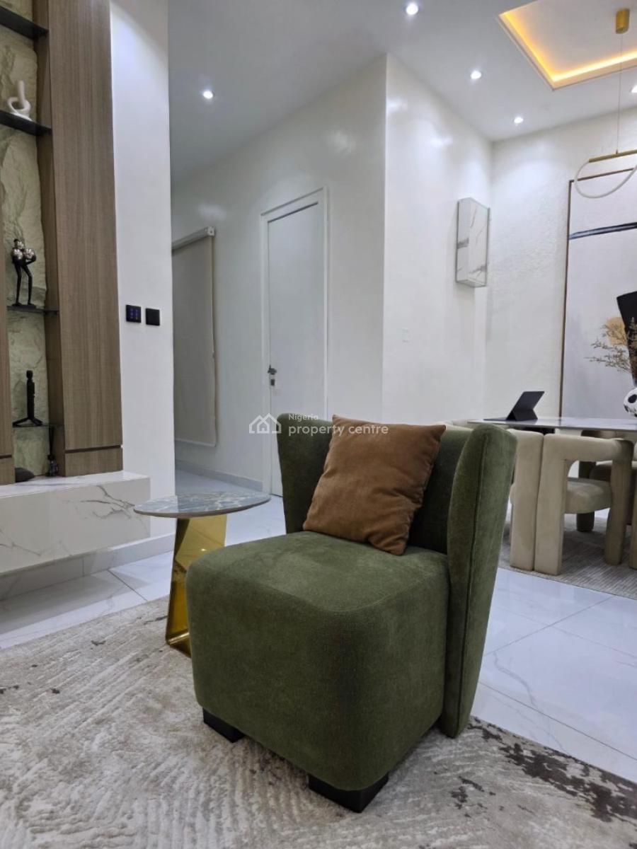 2bedroom Apartment with Ps5, Swimming Pool,air Hockey, 24/7 Security, Lekki Phase 1, Lekki, Lagos, Flat / Apartment Short Let