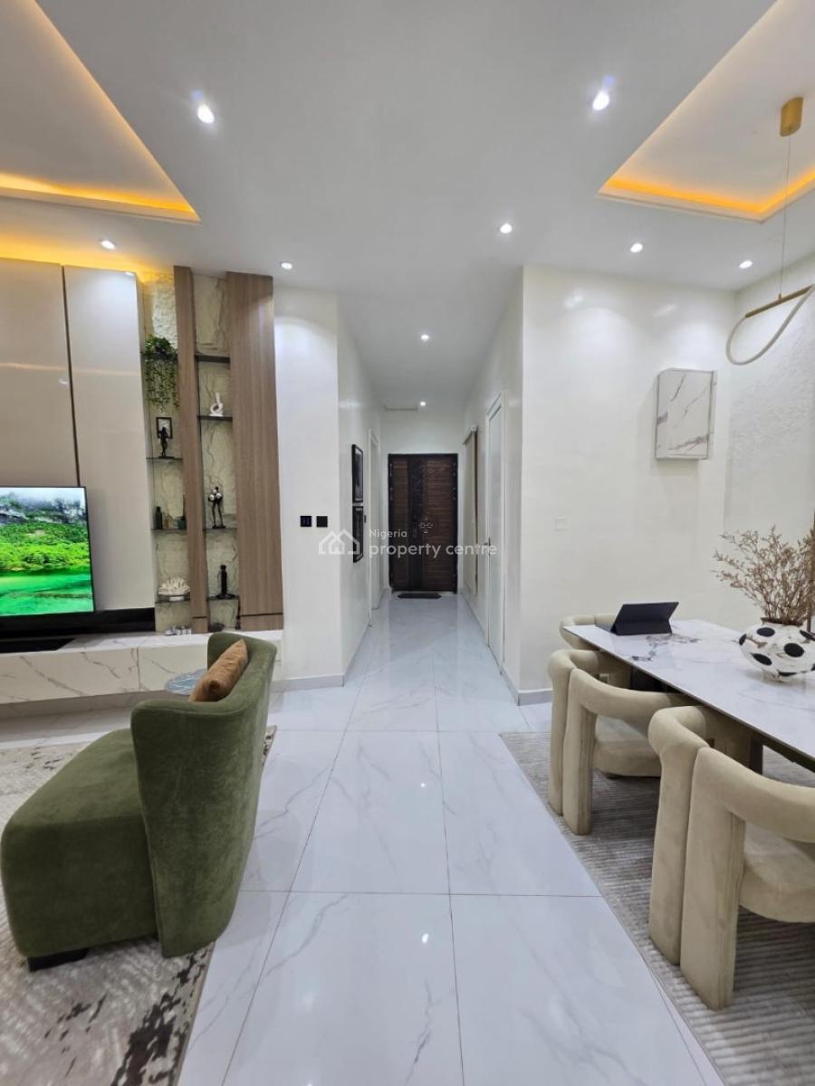 2bedroom Apartment with Ps5, Swimming Pool,air Hockey, 24/7 Security, Lekki Phase 1, Lekki, Lagos, Flat / Apartment Short Let