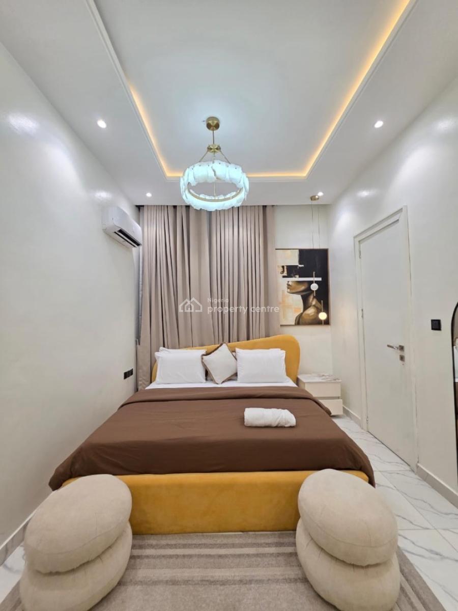 2bedroom Apartment with Ps5, Swimming Pool,air Hockey, 24/7 Security, Lekki Phase 1, Lekki, Lagos, Flat / Apartment Short Let