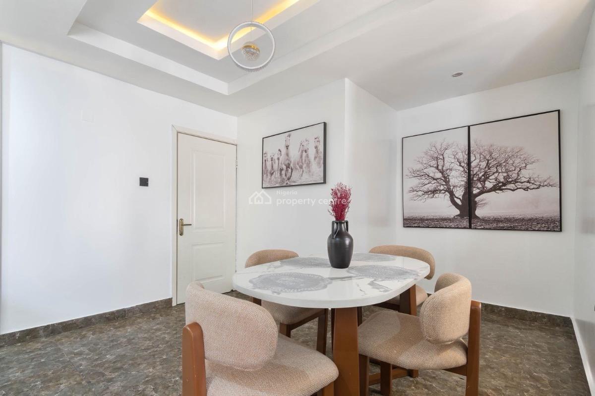 a Very Sweet and Spacious Stand Alone Apartment Located in a Serene a, Lekki Phase 1, Lekki, Lagos, Flat / Apartment Short Let