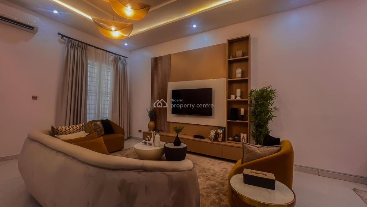 a Very Sweet and Spacious Stand Alone Apartment Located in a Serene a, Lekki Phase 1, Lekki, Lagos, Flat / Apartment Short Let