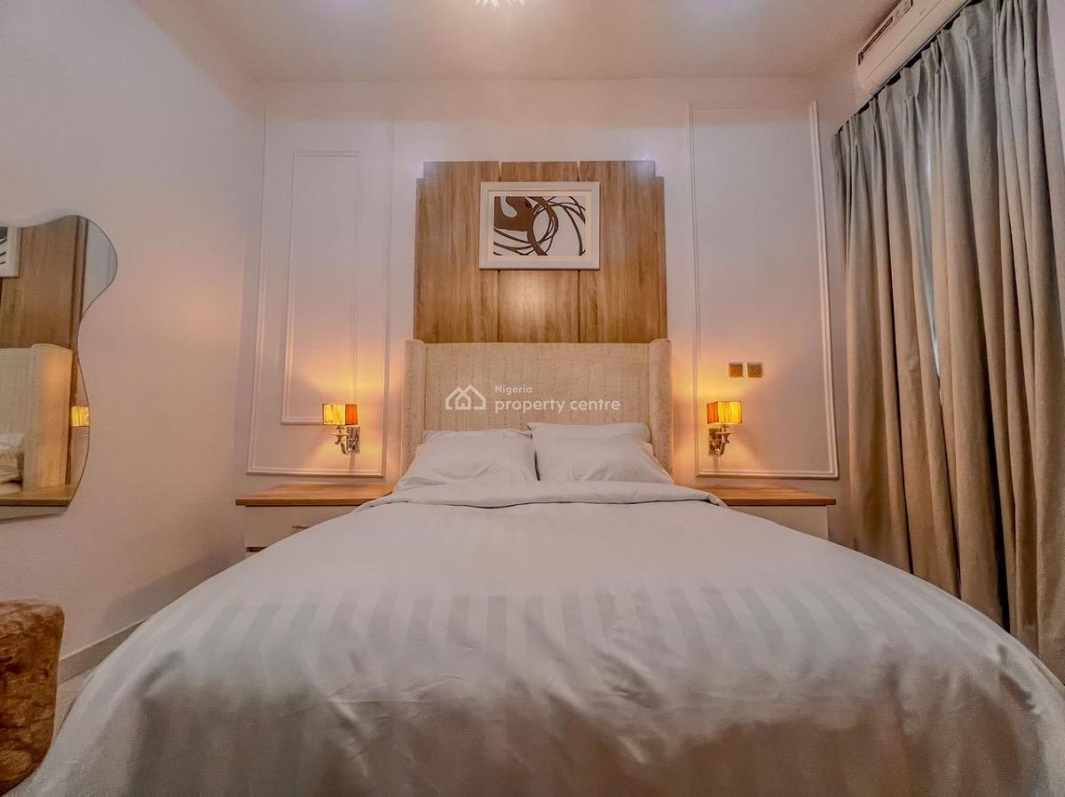 a Very Sweet and Spacious Stand Alone Apartment Located in a Serene a, Lekki Phase 1, Lekki, Lagos, Flat / Apartment Short Let