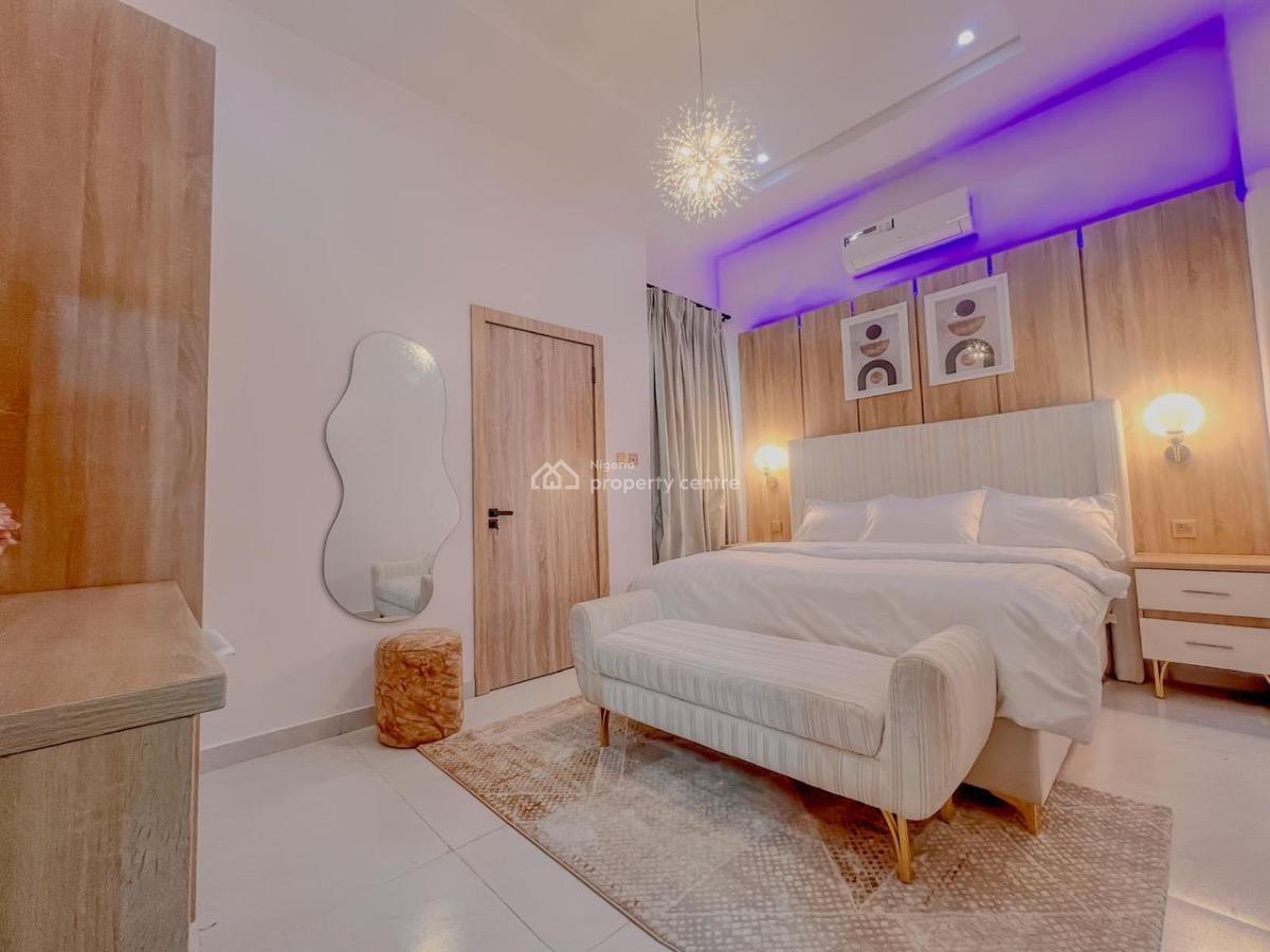 a Very Sweet and Spacious Stand Alone Apartment Located in a Serene a, Lekki Phase 1, Lekki, Lagos, Flat / Apartment Short Let