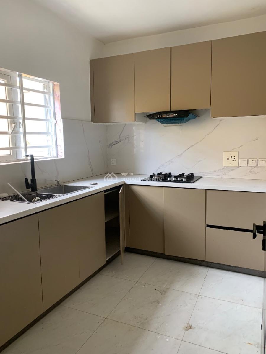 Luxurious 2bedroom Apartment in a Gated Estate, Grand Court Estate , Orchid, Lekki Phase 2, Lekki, Lagos, Flat / Apartment for Rent