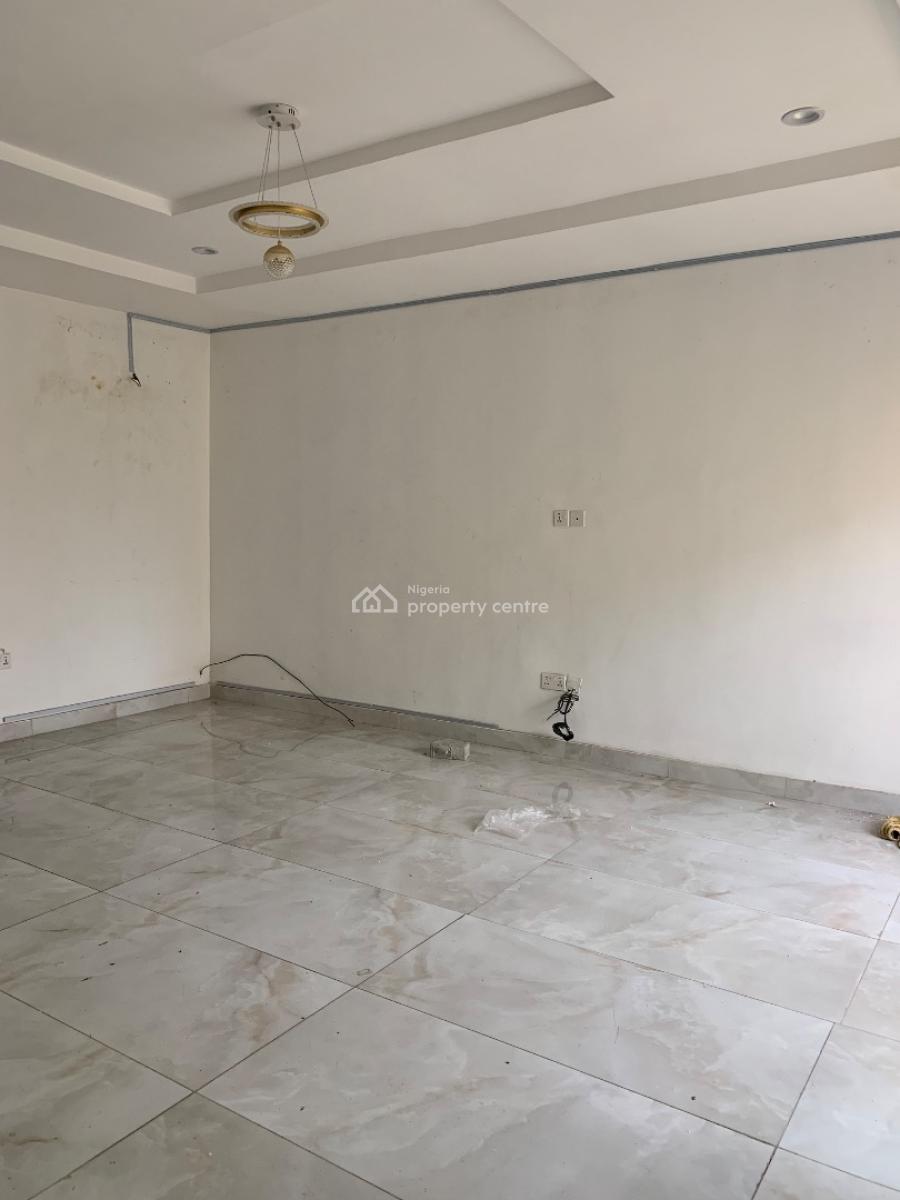 Luxurious 2bedroom Apartment in a Gated Estate, Grand Court Estate , Orchid, Lekki Phase 2, Lekki, Lagos, Flat / Apartment for Rent
