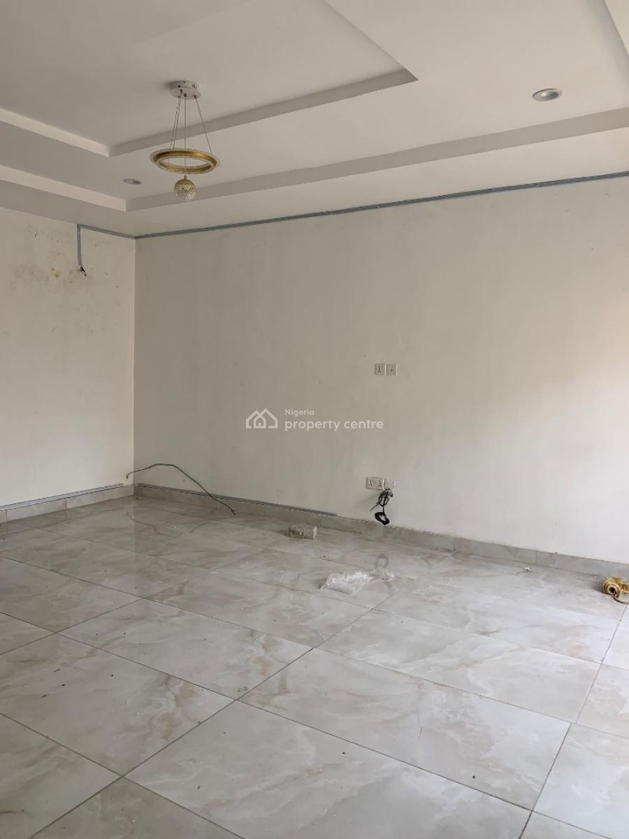 Luxurious 2bedroom Apartment in a Gated Estate, Grand Court Estate , Orchid, Lekki Phase 2, Lekki, Lagos, Flat / Apartment for Rent