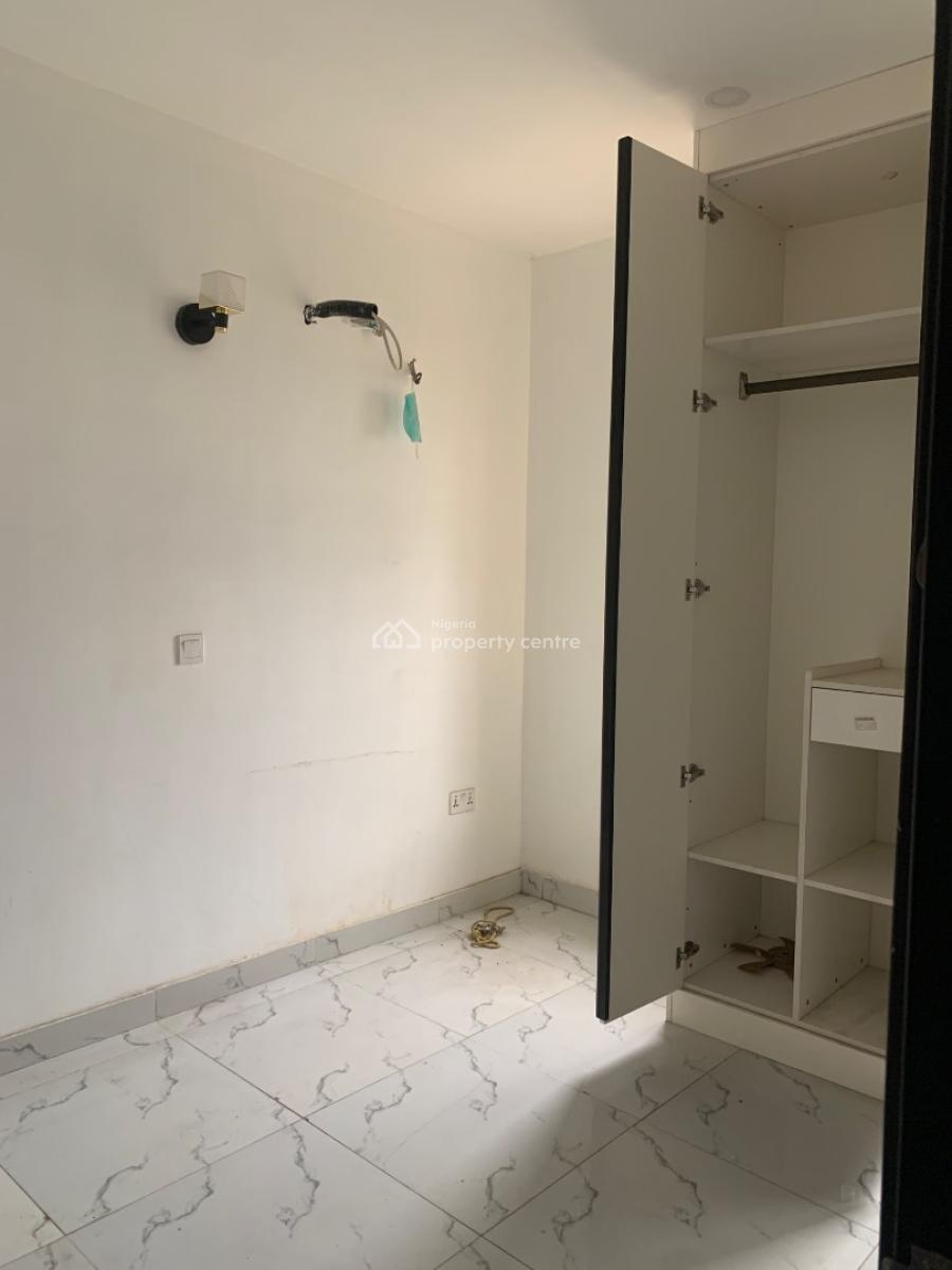 Luxurious 2bedroom Apartment in a Gated Estate, Grand Court Estate , Orchid, Lekki Phase 2, Lekki, Lagos, Flat / Apartment for Rent