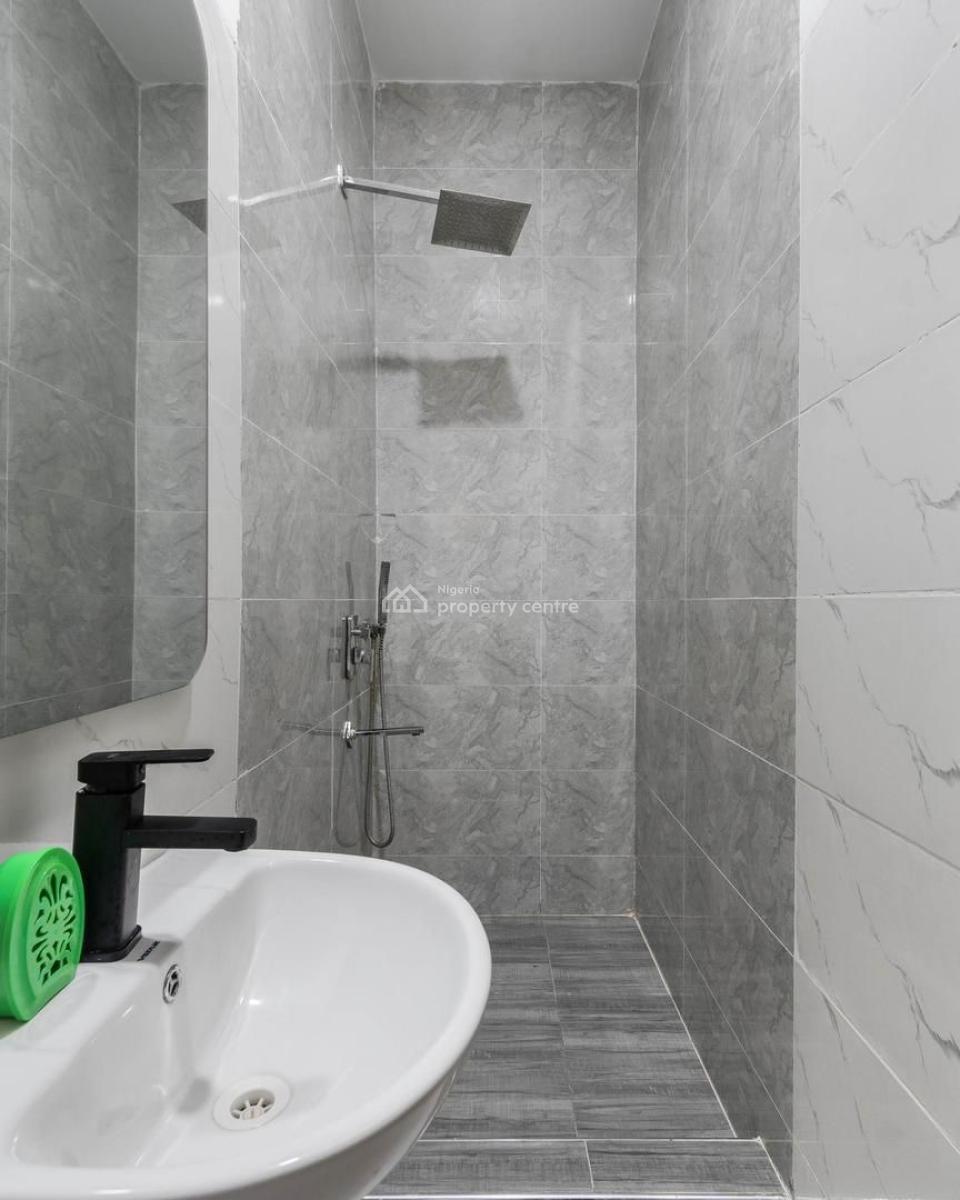 Newly Luxury 3 Bedroom Apartment with Ps5 & Snooker Netflix/prime, Lekki Phase 1, Lekki, Lagos, Flat / Apartment Short Let