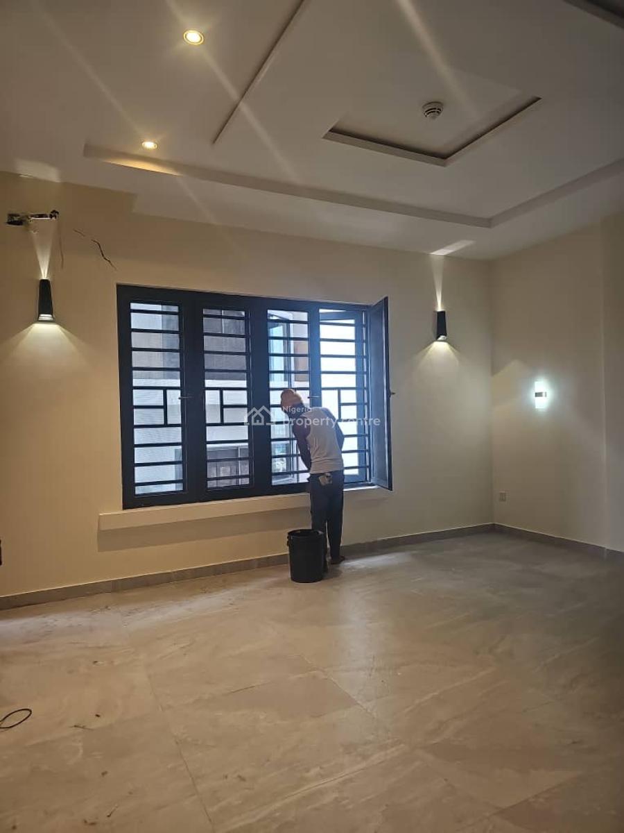 Luxury 2bedroom with Gym Pool Elevator 24hours Light Secured Estate, Ikoyi, Lagos, Flat / Apartment for Rent