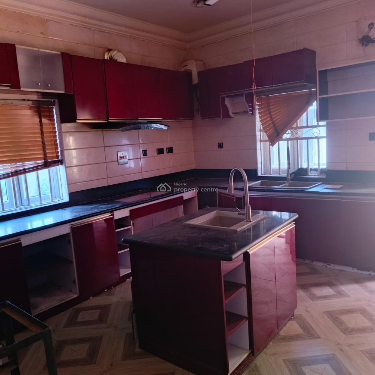 4 Bedrooms Detached Duplex, Blessed and Precious Academy Fha Lugbe, Fha (f.h.a), Lugbe District, Abuja, Detached Duplex for Rent