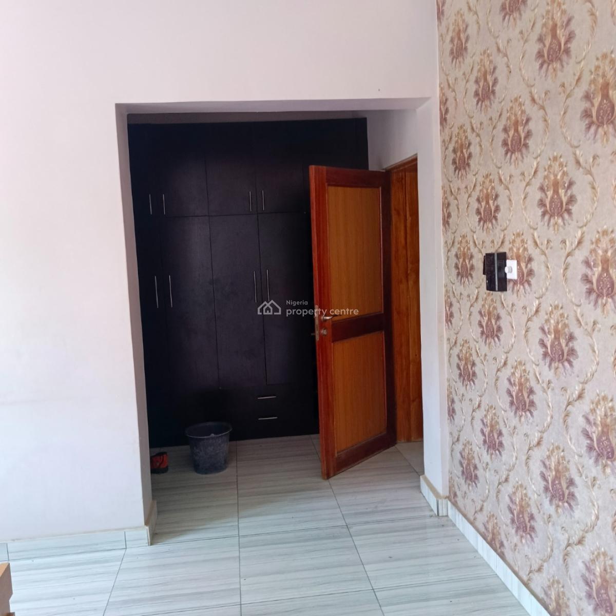 4 Bedrooms Detached Duplex, Blessed and Precious Academy Fha Lugbe, Fha (f.h.a), Lugbe District, Abuja, Detached Duplex for Rent