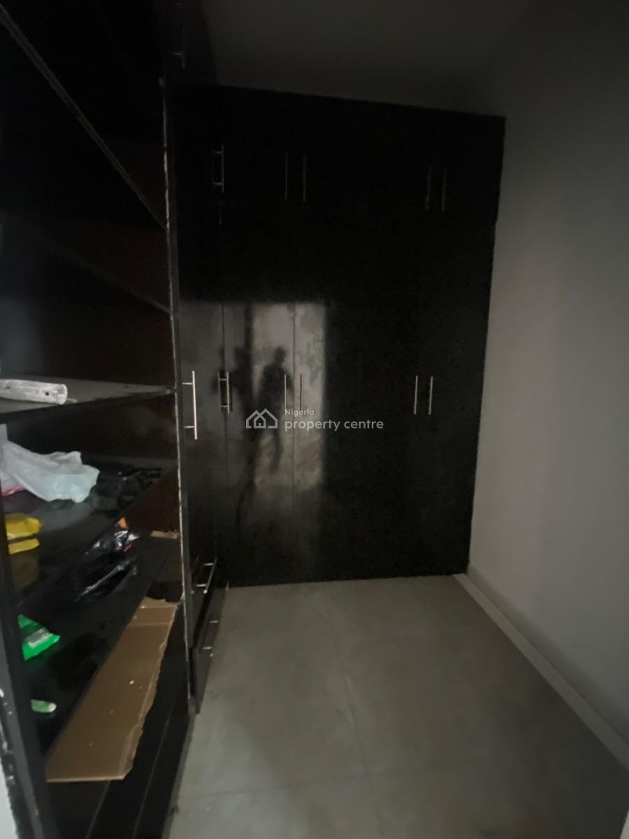 Luxury Clean, Master Bedroom, with Kitchen/prepaid Meter, Chevron , in a Beautiful Serene Estate and Balcony, Lekki, Lagos, Self Contain (single Rooms) for Rent
