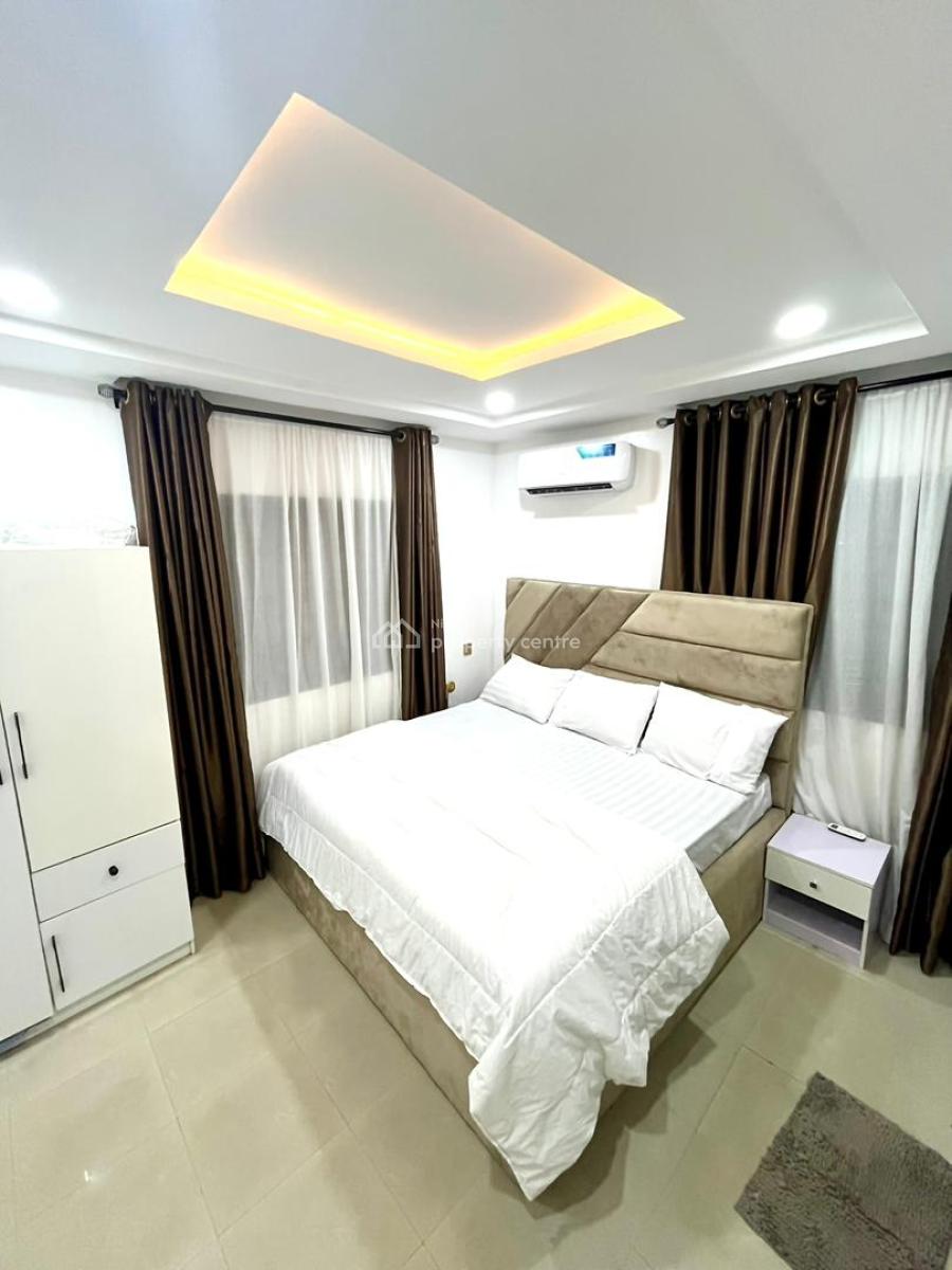 Cozy Airbnb 2bedroom Is Available for Your Booking, Nbubusi Kanu, Gbagada, Lagos, Flat / Apartment Short Let