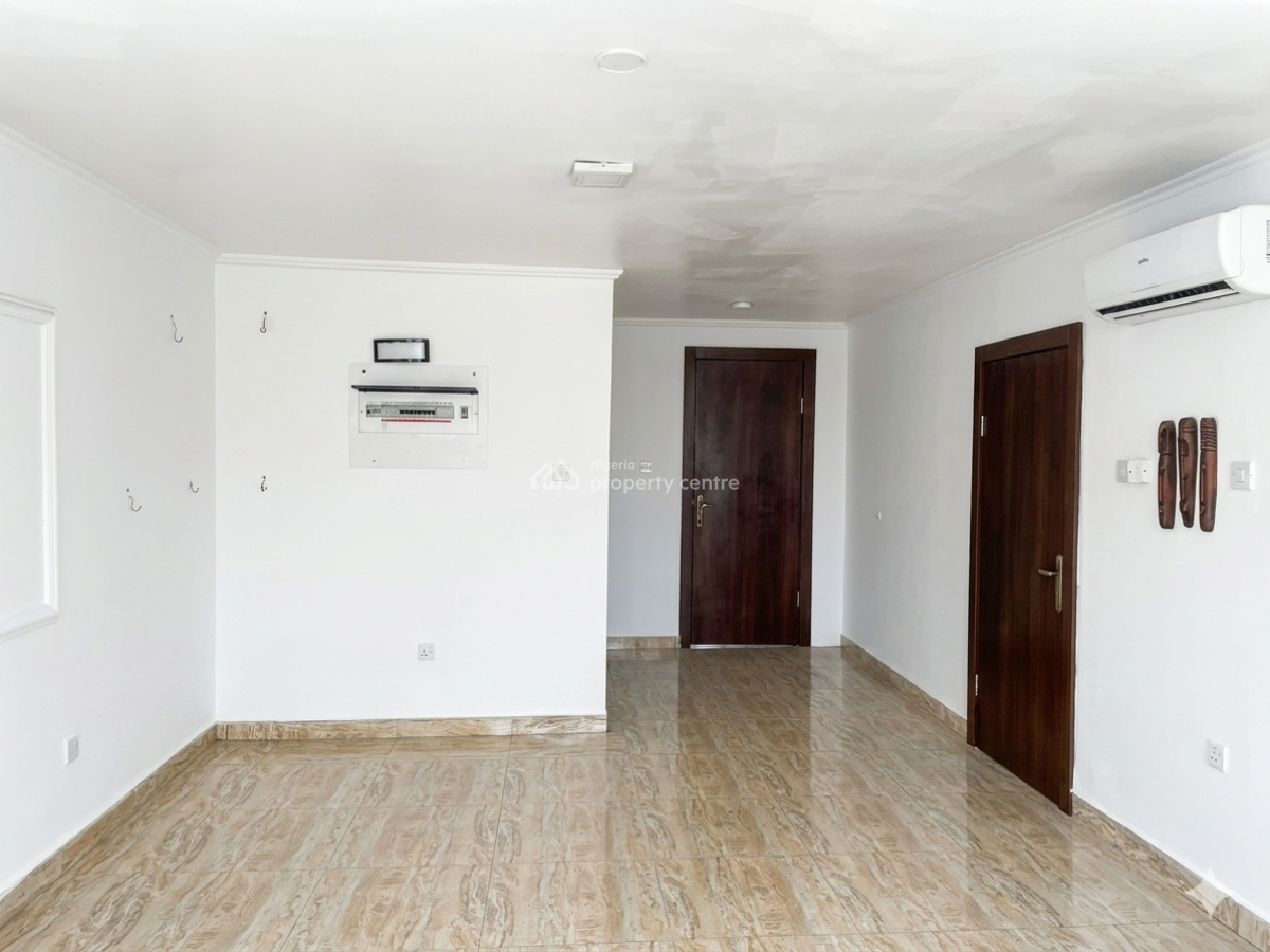 Spacious One Bedroom Penthouse, Crimson House, Lekki Phase 1, Lekki, Lagos, Mini Flat (room and Parlour) for Rent