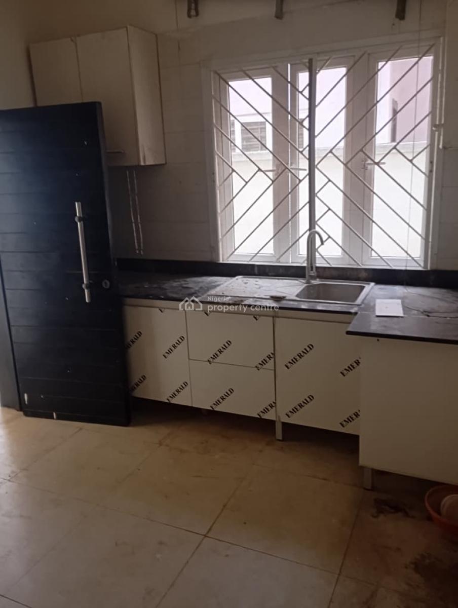 Newly Renovated and Self Serviced 3 Bedroom Flat, Lekki Phase 1, Lekki, Lagos, Flat / Apartment for Rent