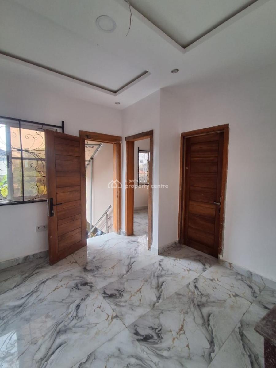 Newly Built 2 Bedroom Apartment( Upstairs), Badore, Ajah, Lagos, Flat / Apartment for Rent
