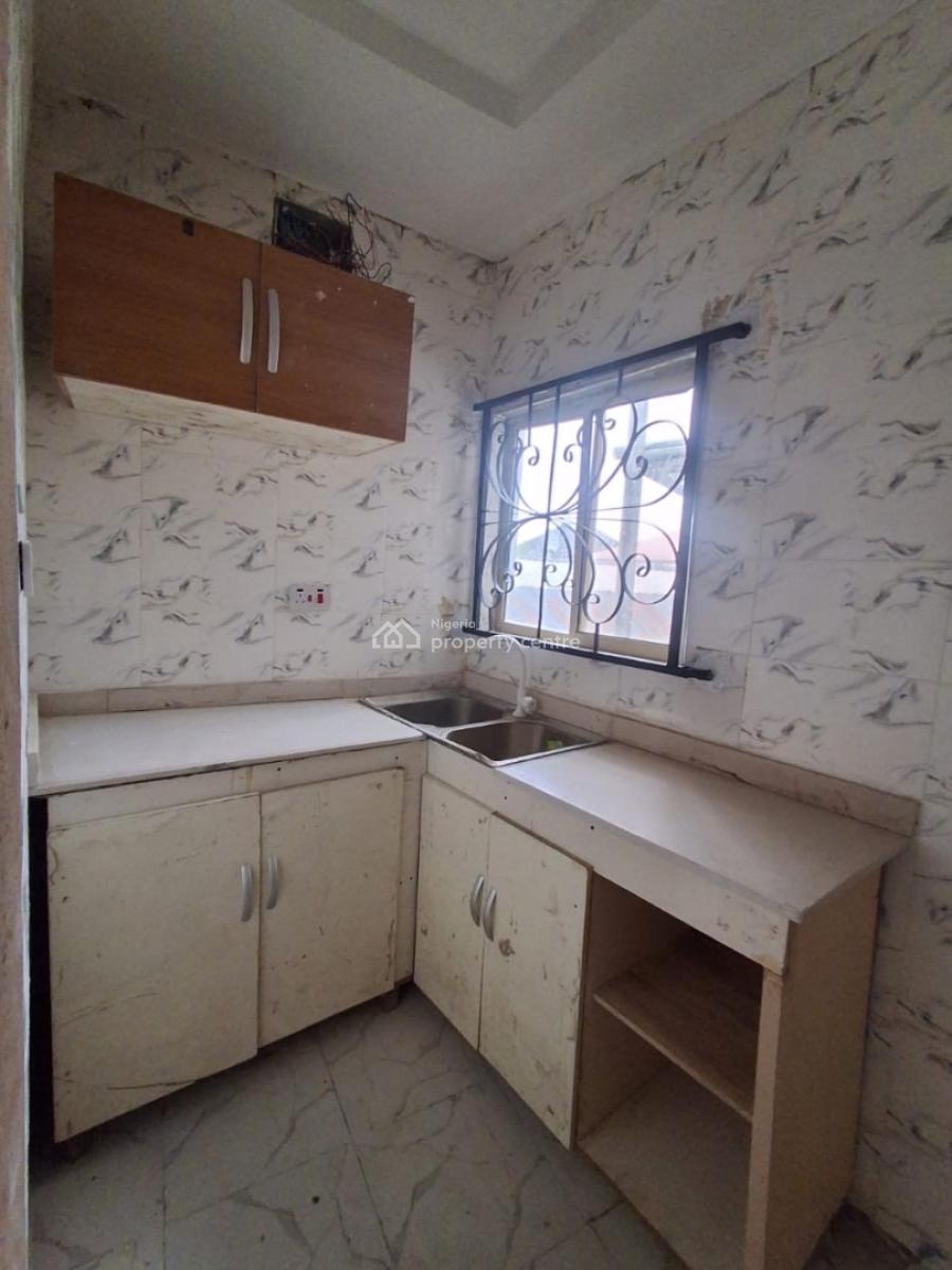 Newly Built 2 Bedroom Apartment( Upstairs), Badore, Ajah, Lagos, Flat / Apartment for Rent