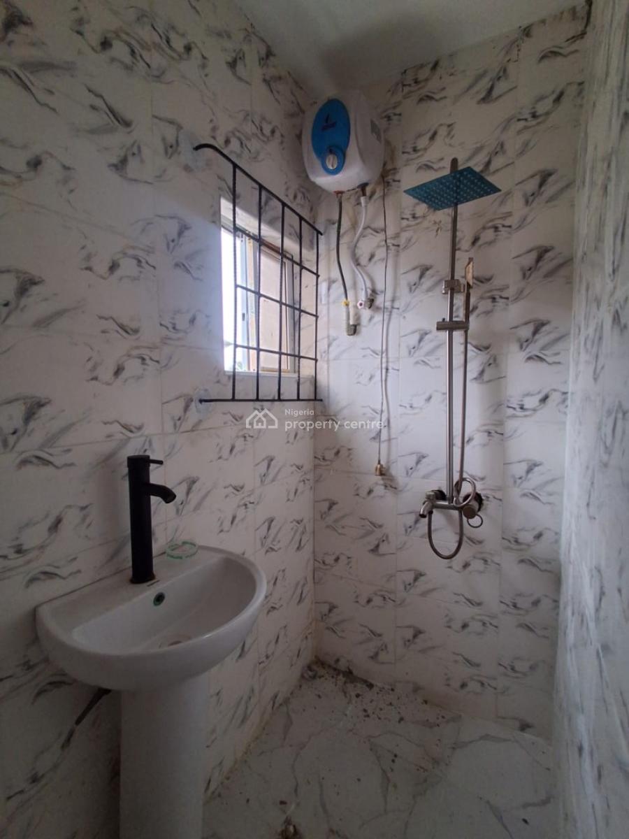Newly Built 2 Bedroom Apartment( Upstairs), Badore, Ajah, Lagos, Flat / Apartment for Rent