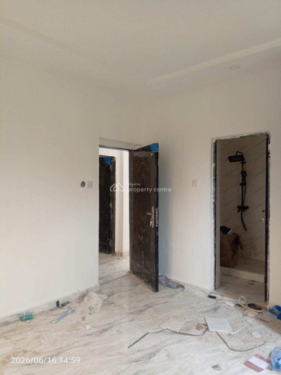 2 Bedroom Luxurious Newly Built Flat, Ogoyo Off Mobil Road, Ilaje, Ajah, Lagos, Flat / Apartment for Rent