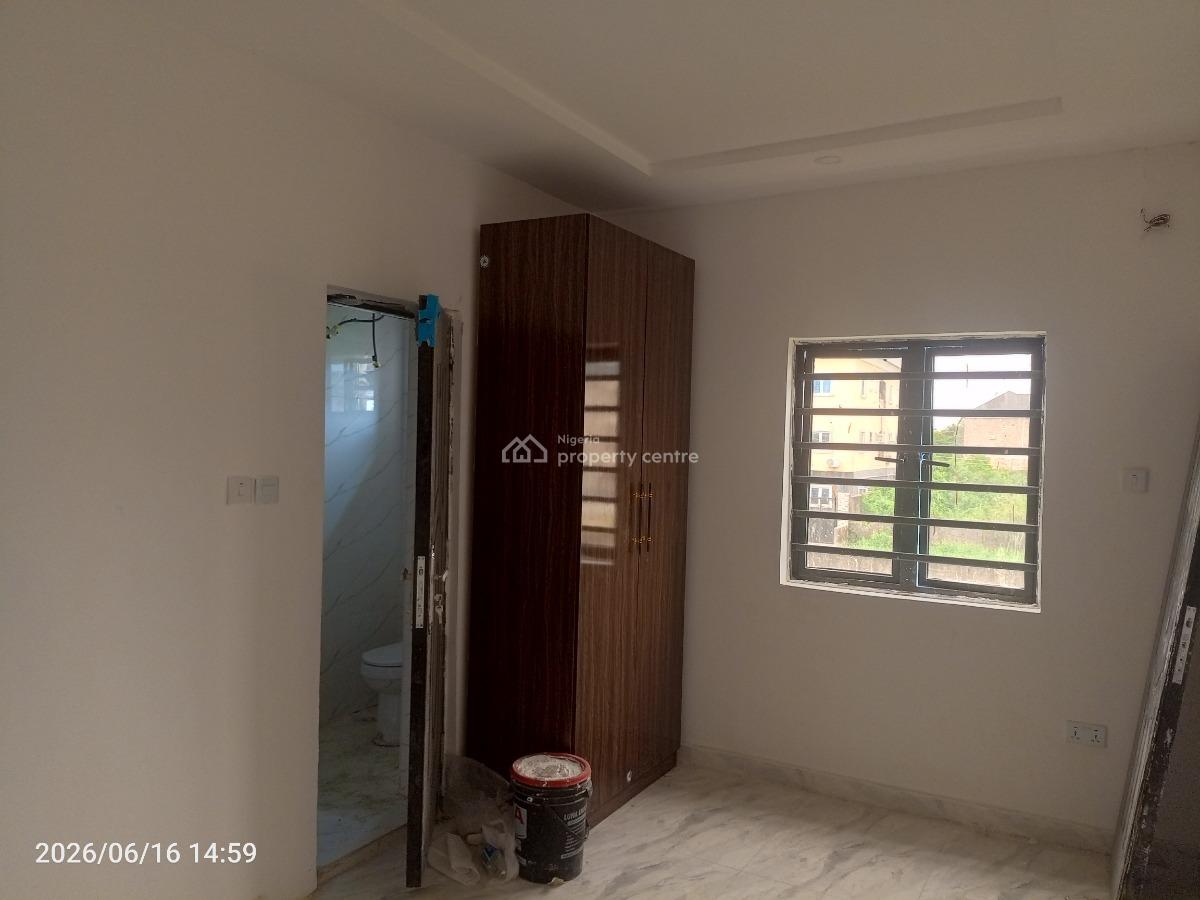 2 Bedroom Luxurious Newly Built Flat, Ogoyo Off Mobil Road, Ilaje, Ajah, Lagos, Flat / Apartment for Rent