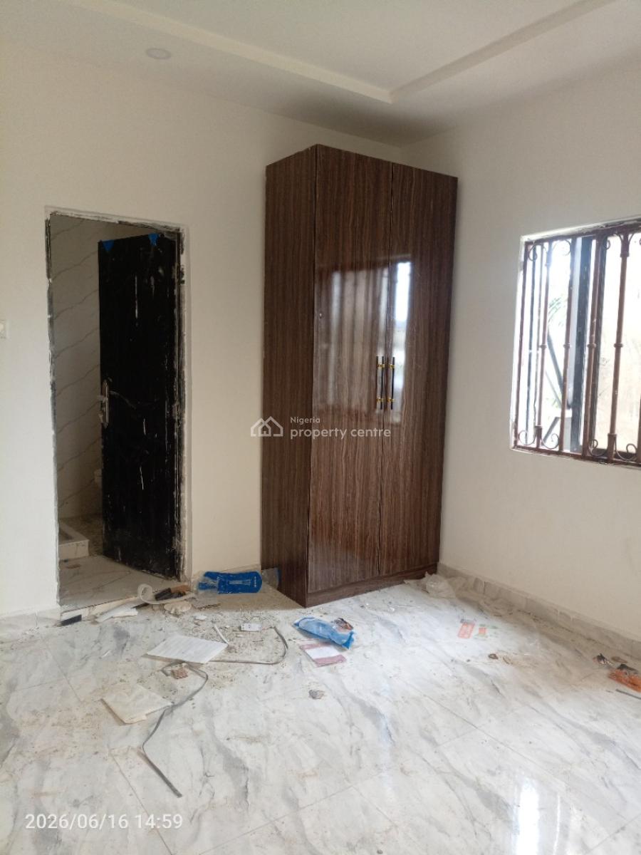 2 Bedroom Luxurious Newly Built Flat, Ogoyo Off Mobil Road, Ilaje, Ajah, Lagos, Flat / Apartment for Rent