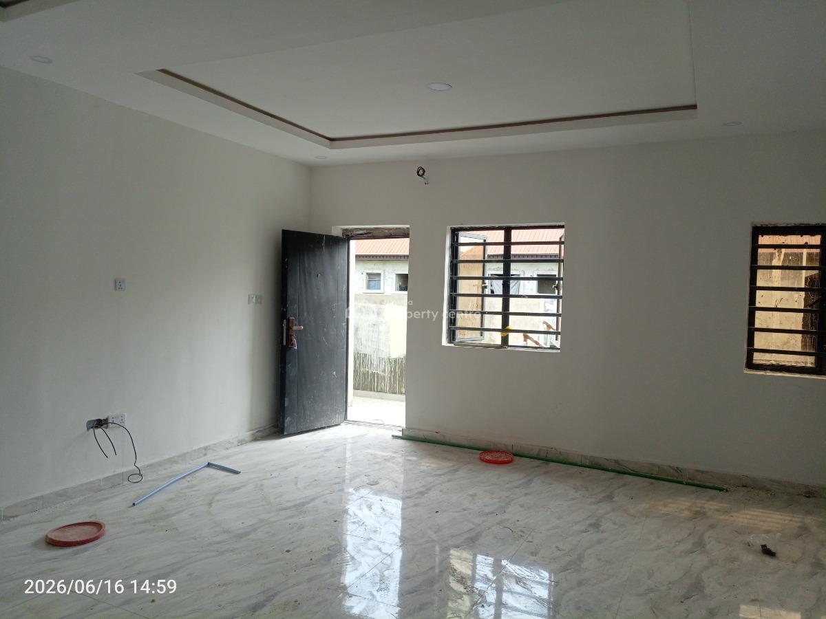 2 Bedroom Luxurious Newly Built Flat, Ogoyo Off Mobil Road, Ilaje, Ajah, Lagos, Flat / Apartment for Rent