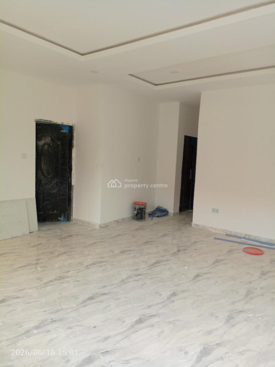 2 Bedroom Luxurious Newly Built Flat, Ogoyo Off Mobil Road, Ilaje, Ajah, Lagos, Flat / Apartment for Rent