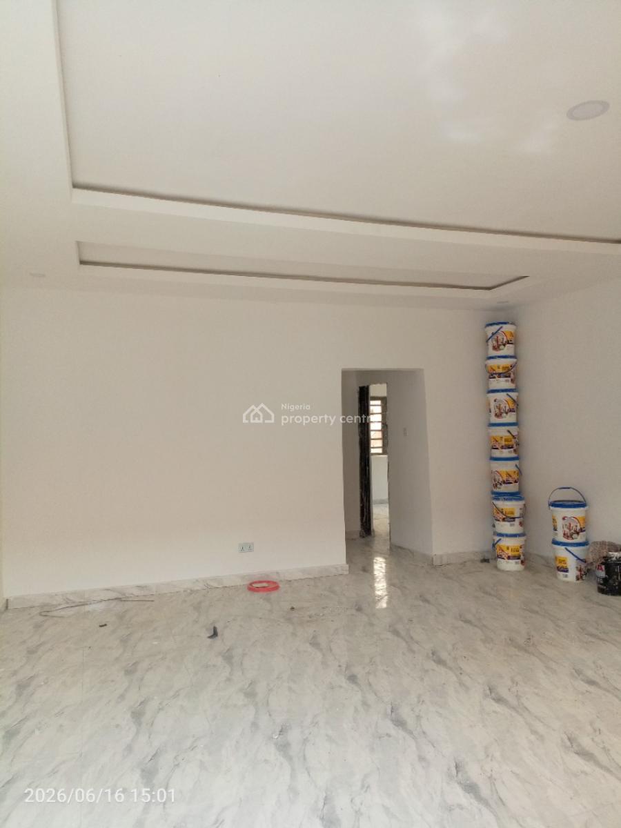 2 Bedroom Luxurious Newly Built Flat, Ogoyo Off Mobil Road, Ilaje, Ajah, Lagos, Flat / Apartment for Rent