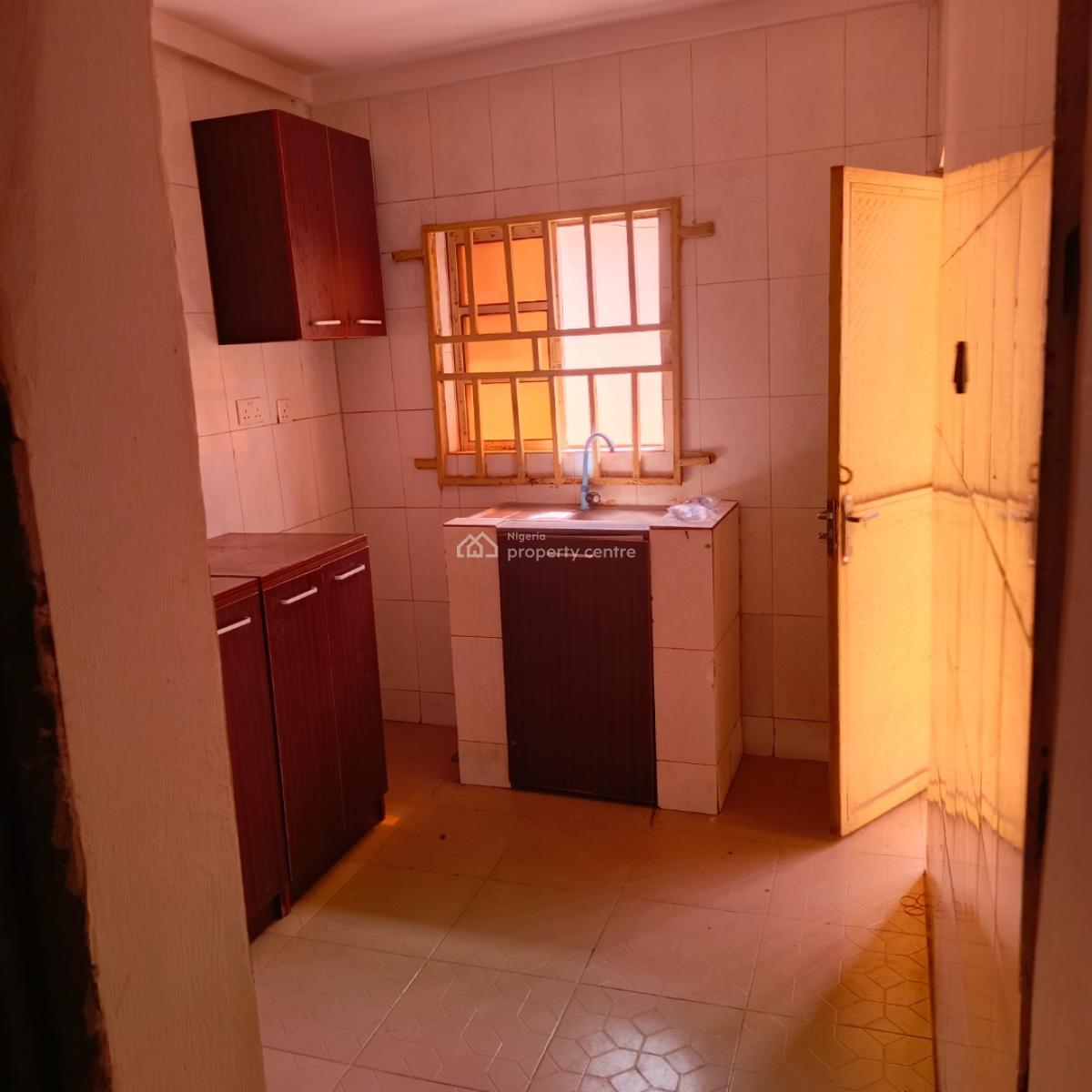 2 Bedrooms Bungalow, Fha (f.h.a), Lugbe District, Abuja, Semi-detached Bungalow for Rent