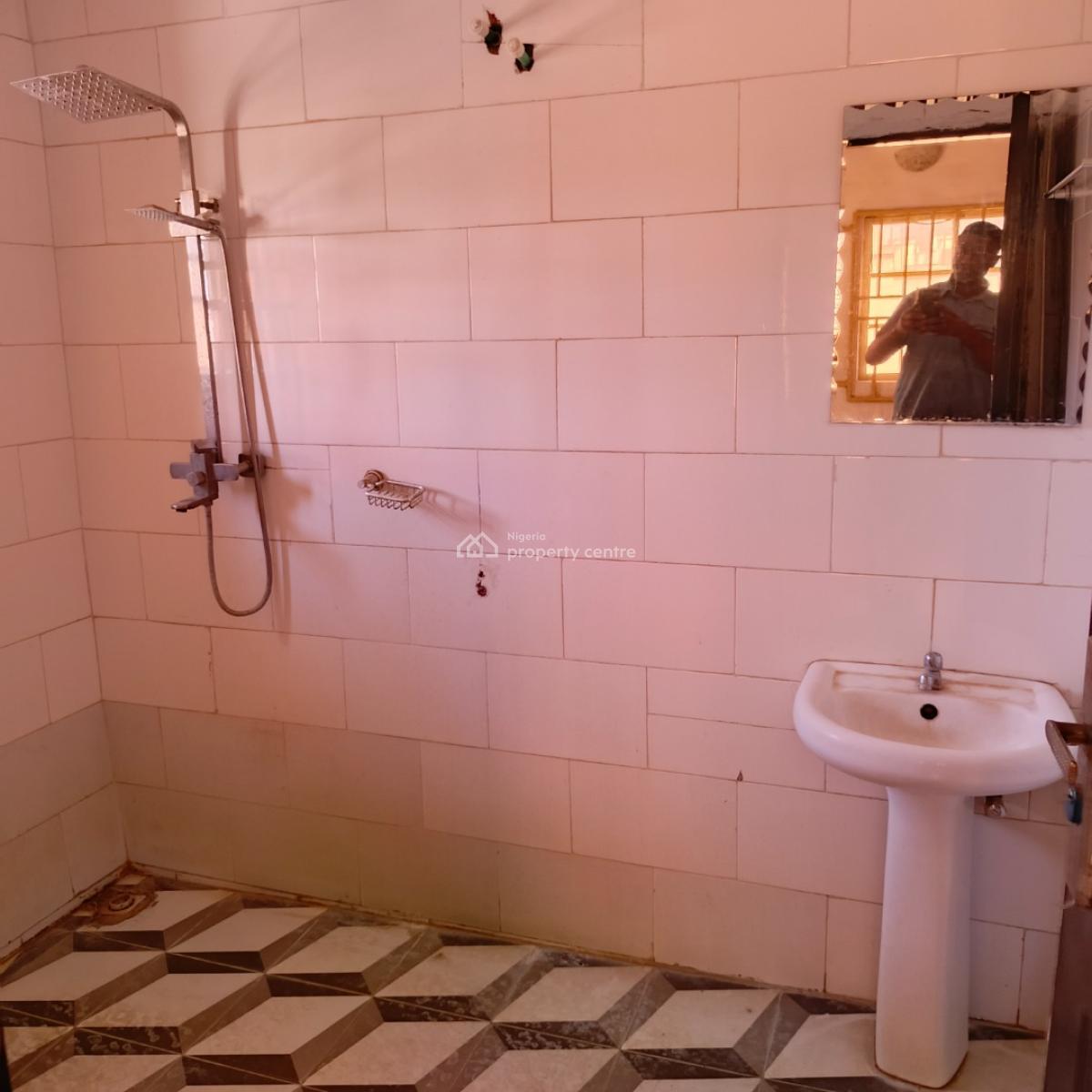 2 Bedrooms Bungalow, Fha (f.h.a), Lugbe District, Abuja, Semi-detached Bungalow for Rent