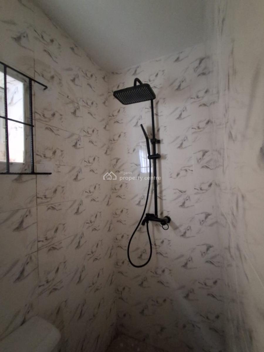 Very Clean 2 Bedroom Apartment Available, Badore, Ajah, Lagos, Flat / Apartment for Rent