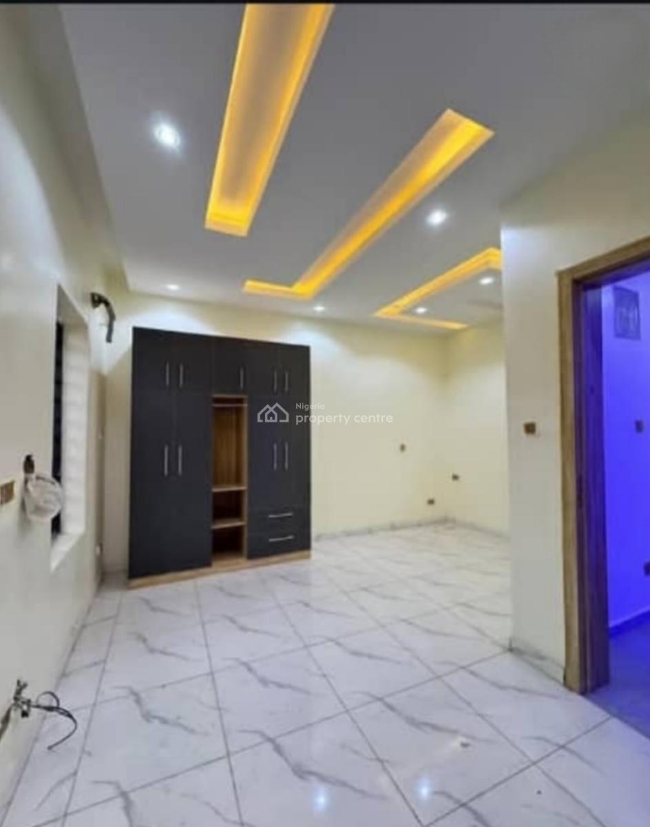 4 Bedroom Semi Detached Duplex with a Bq, Yaba, Lagos, Semi-detached Duplex for Sale