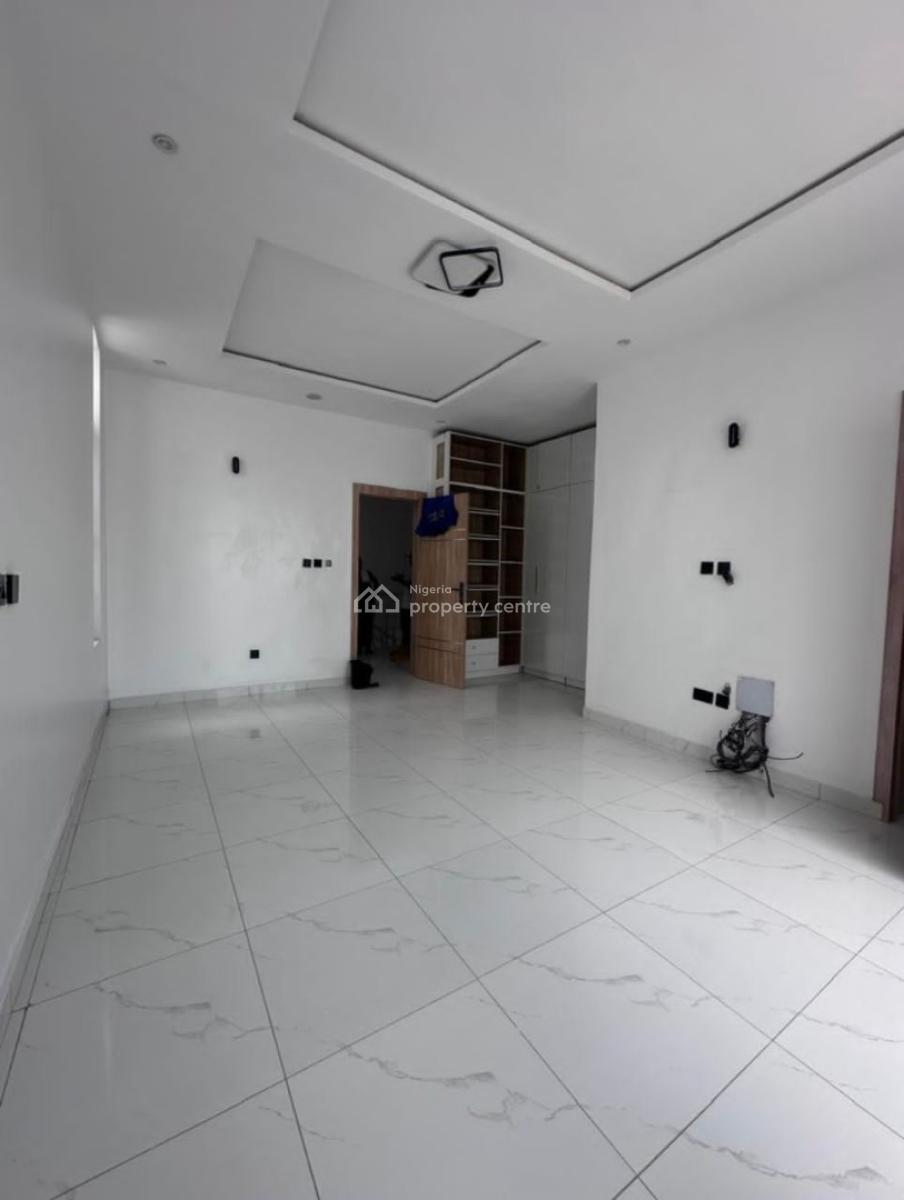 4 Bedroom Terrace Duplex with Modern Amenities, 4 Bedroom Terrace Duplex with Modern Amenities in Chevron, Lekki, Lagos, Terraced Duplex for Sale