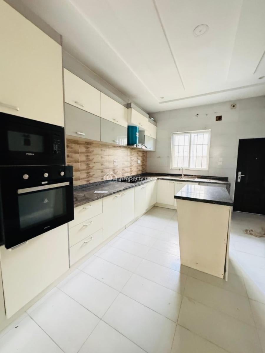 Distress  4bedroom Semi Detached Duplex +bq 135m Orchid, Orchid Road, Lekki, Lagos, Semi-detached Duplex for Sale