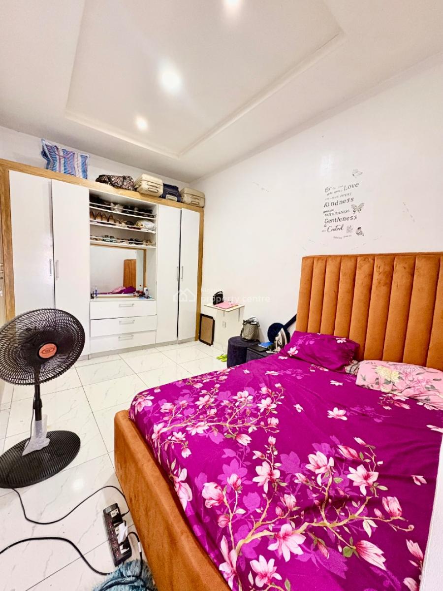 Fully Furnished and Fully Serviced  Queens Room with Pool and Gym, Before Orchid Enyo Filling Station By Lekki 2nd Toll Gate, Lekki, Lagos, Flat / Apartment for Rent