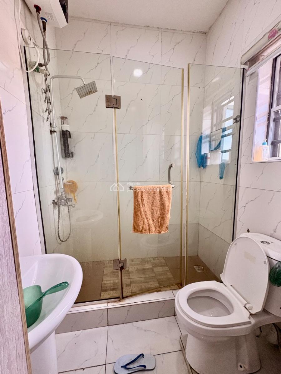 Fully Furnished and Fully Serviced  Queens Room with Pool and Gym, Before Orchid Enyo Filling Station By Lekki 2nd Toll Gate, Lekki, Lagos, Flat / Apartment for Rent