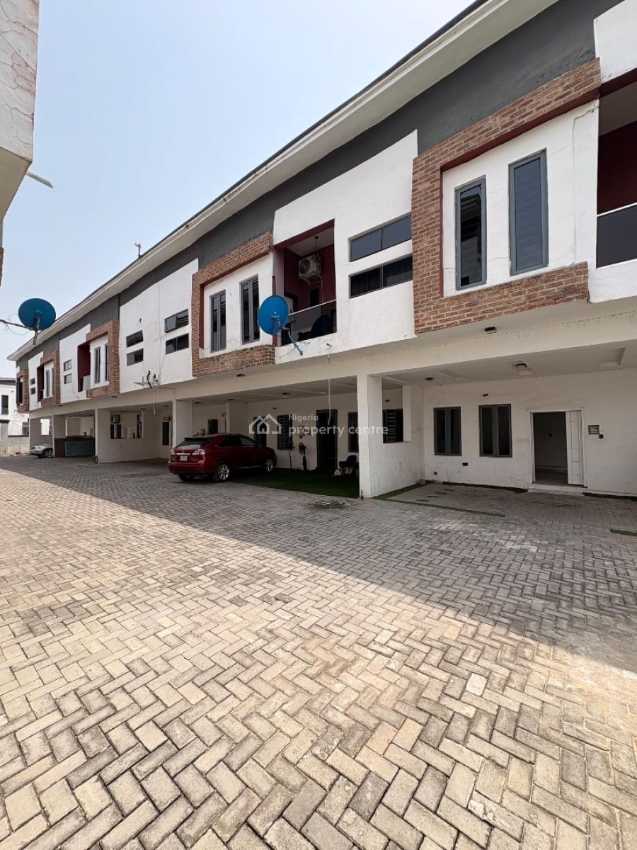 Fully Furnished and Fully Serviced  Queens Room with Pool and Gym, Before Orchid Enyo Filling Station By Lekki 2nd Toll Gate, Lekki, Lagos, Flat / Apartment for Rent