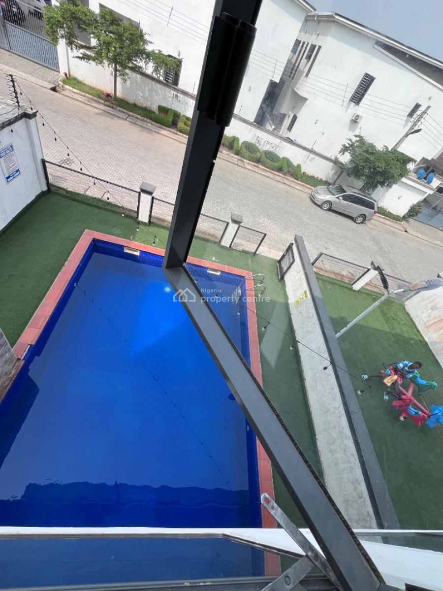 Fully Furnished and Fully Serviced  Queens Room with Pool and Gym, Before Orchid Enyo Filling Station By Lekki 2nd Toll Gate, Lekki, Lagos, Flat / Apartment for Rent