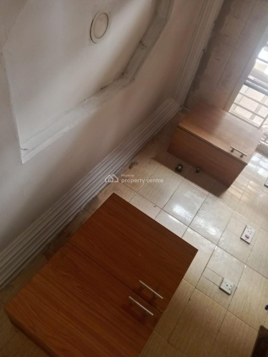 Lovely Pop 3 Bedroom Flat Upstairs, Short Drive From Arepo, Near Ck10 Hotel, Makogi, Magboro, Ogun, Flat / Apartment for Rent